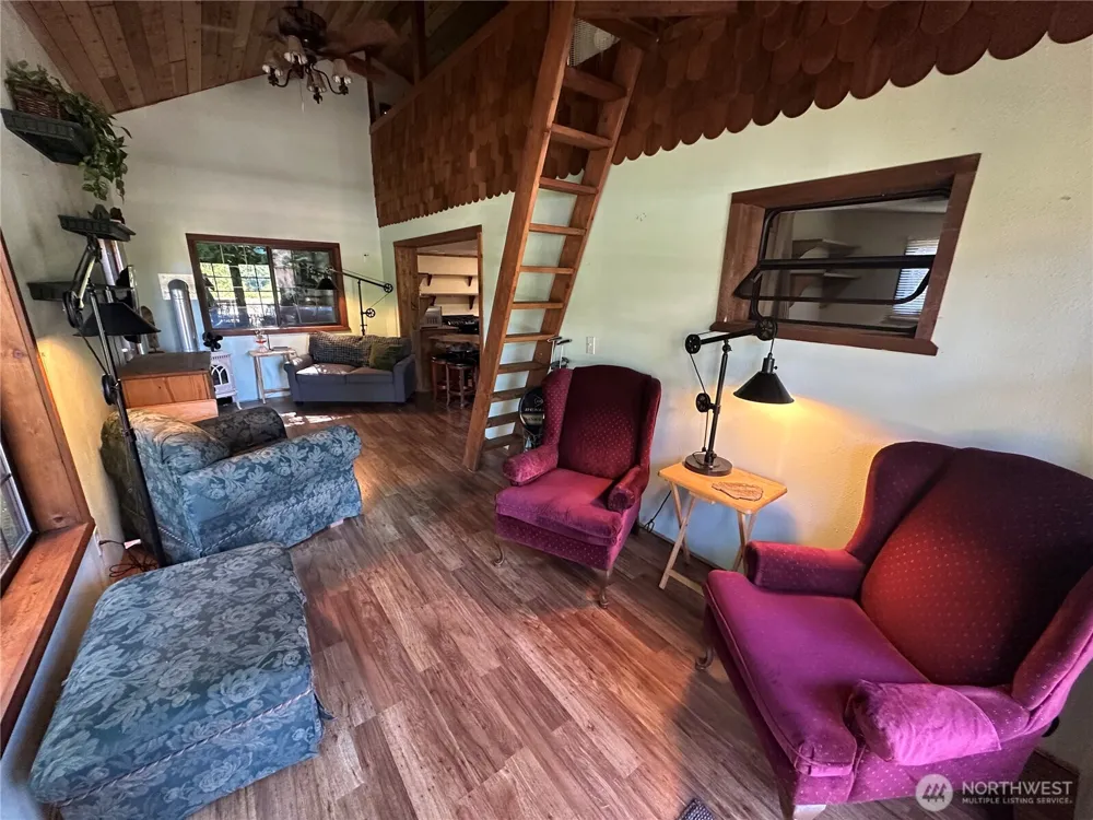 44894 Kloshe Trail Concrete, WA 98237