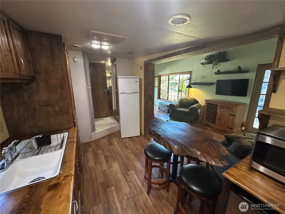 44894 Kloshe Trail Concrete, WA 98237