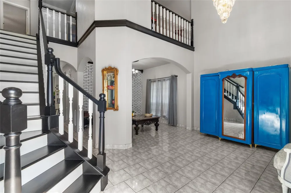 1011 Iowa Street South Houston, TX 77587