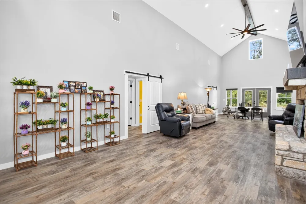 1296 Williamson Way Lovelady, TX 75851