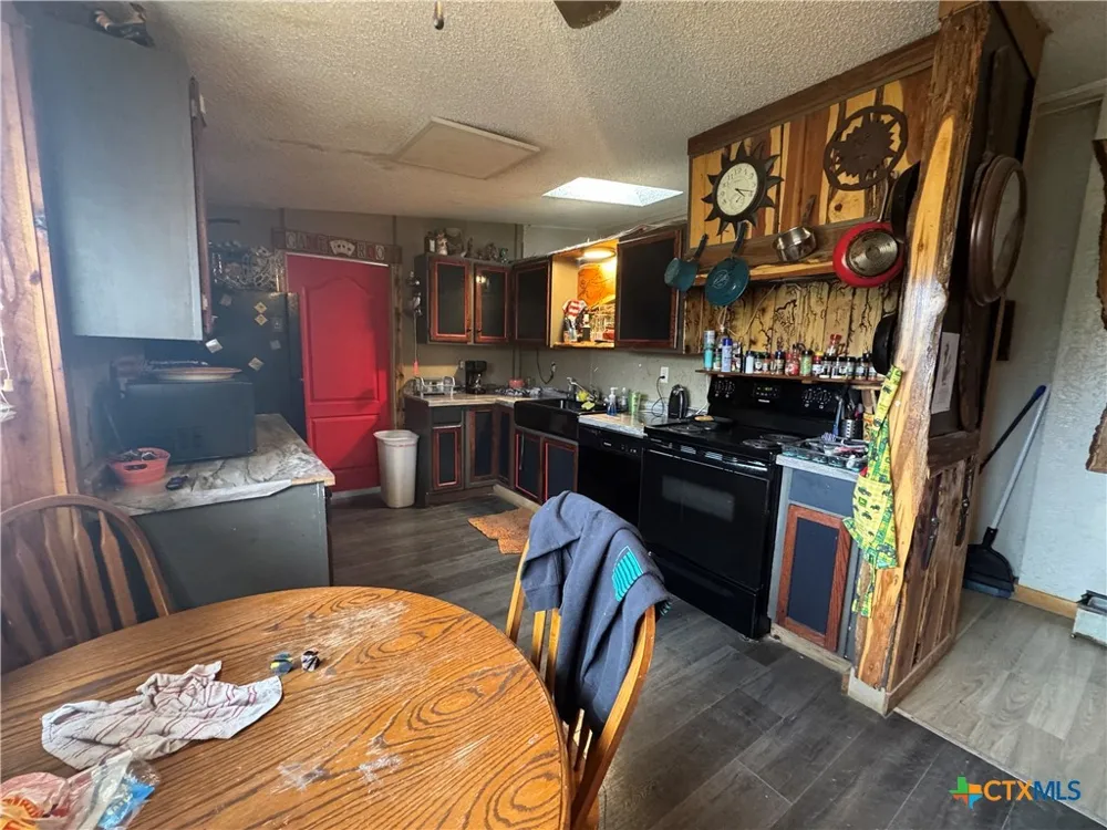 407 7th Street Moody, TX 76557