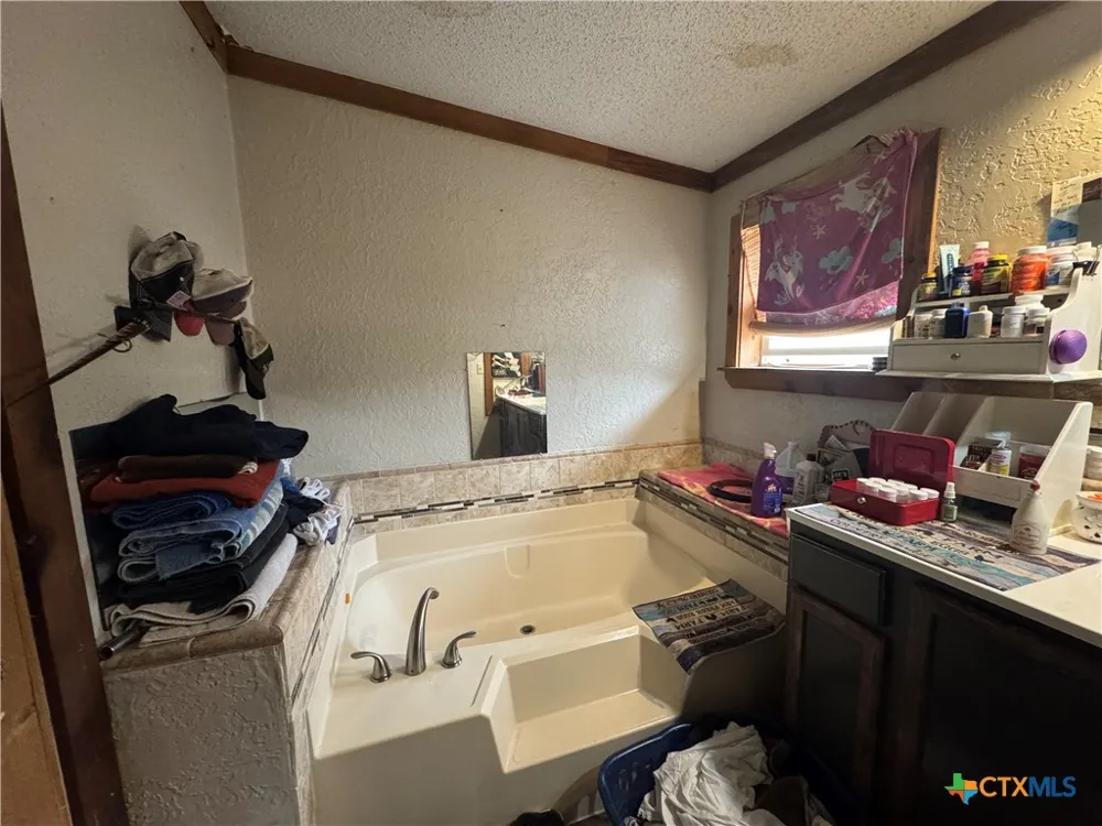 407 7th Street Moody, TX 76557