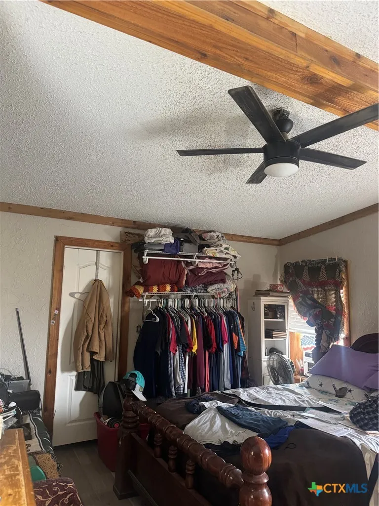 407 7th Street Moody, TX 76557