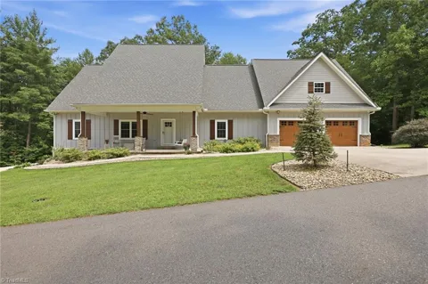612 Niston Lane