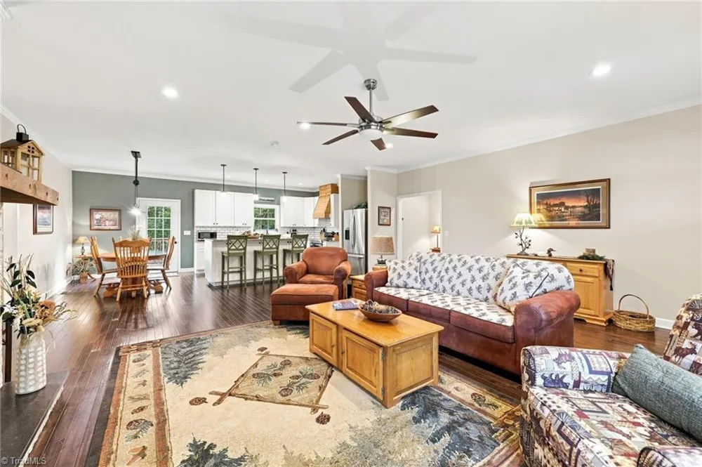 612 Niston Lane Mount Airy, NC 27030