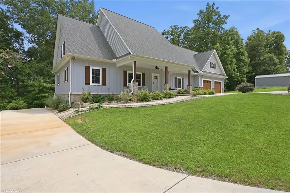 612 Niston Lane Mount Airy, NC 27030
