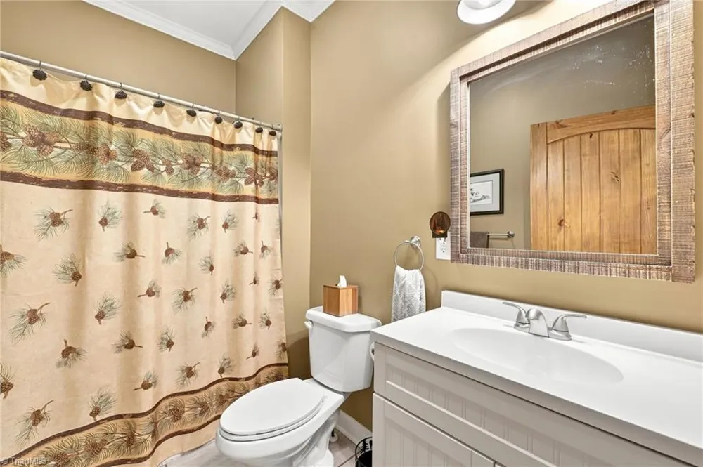 612 Niston Lane Mount Airy, NC 27030