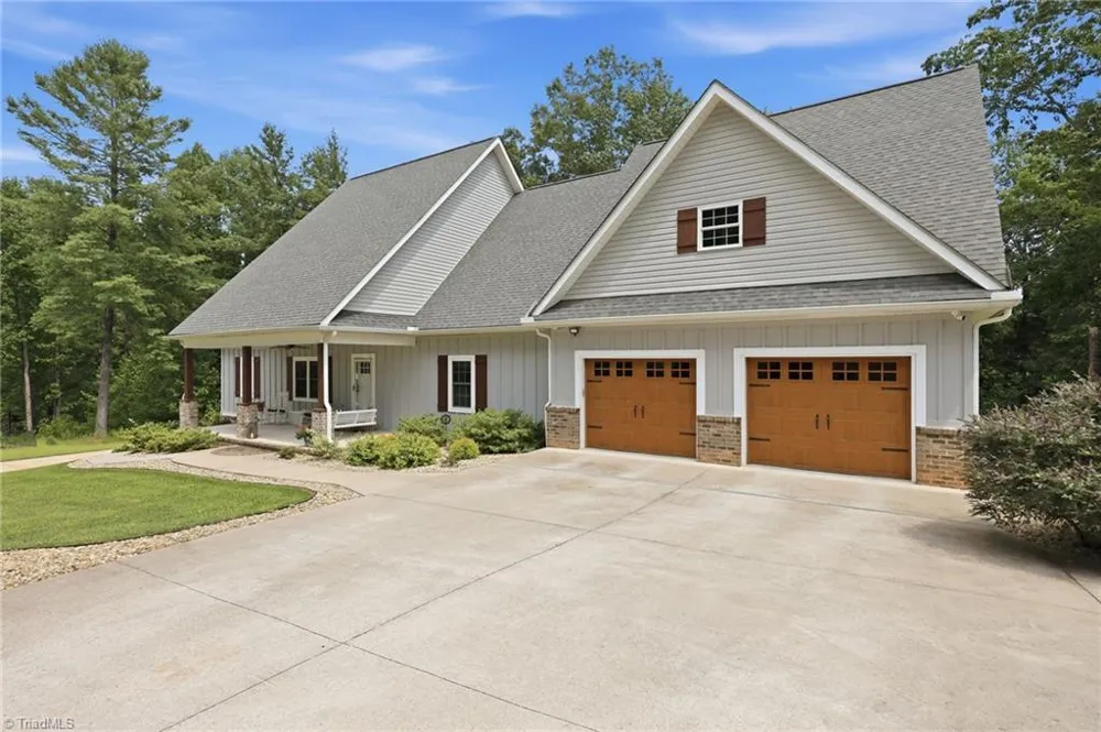 612 Niston Lane Mount Airy, NC 27030