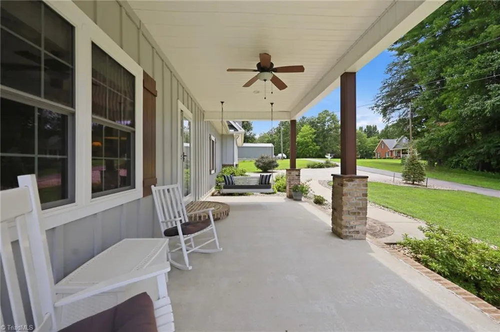 612 Niston Lane Mount Airy, NC 27030