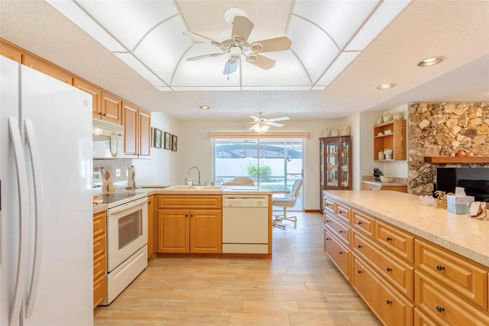8830 ASPEN AVENUE Orlando, FL 32817