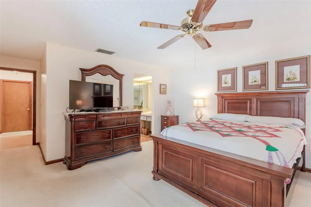 8830 ASPEN AVENUE Orlando, FL 32817