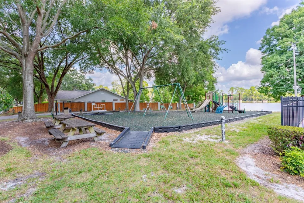 8830 ASPEN AVENUE Orlando, FL 32817