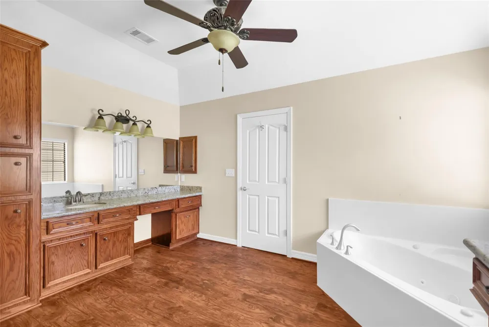 402 Havard Road Huffman, TX 77336