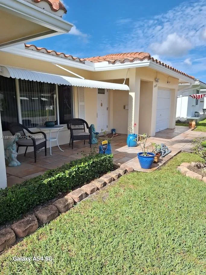 5803 NW 86th Ter Tamarac, FL 33321