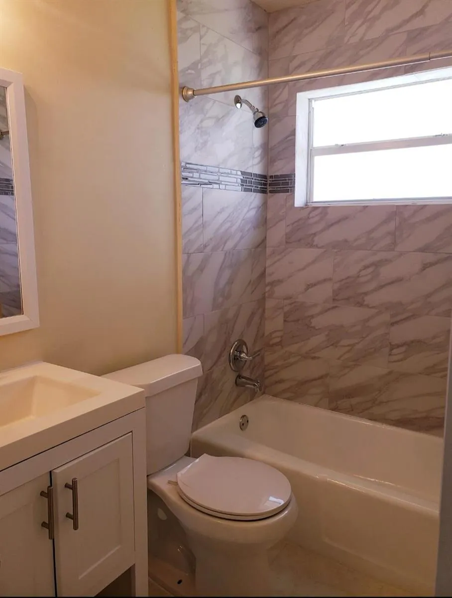 190 NE 40th Street #192 Oakland Park, FL 33334