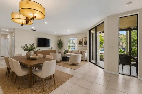 5136 FLORIA DRIVE #H