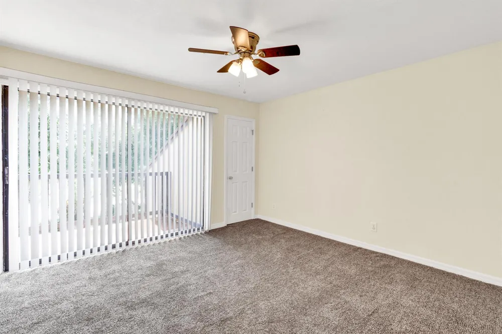 1567 39TH AVENUE #Q4 Vero Beach, FL 32960