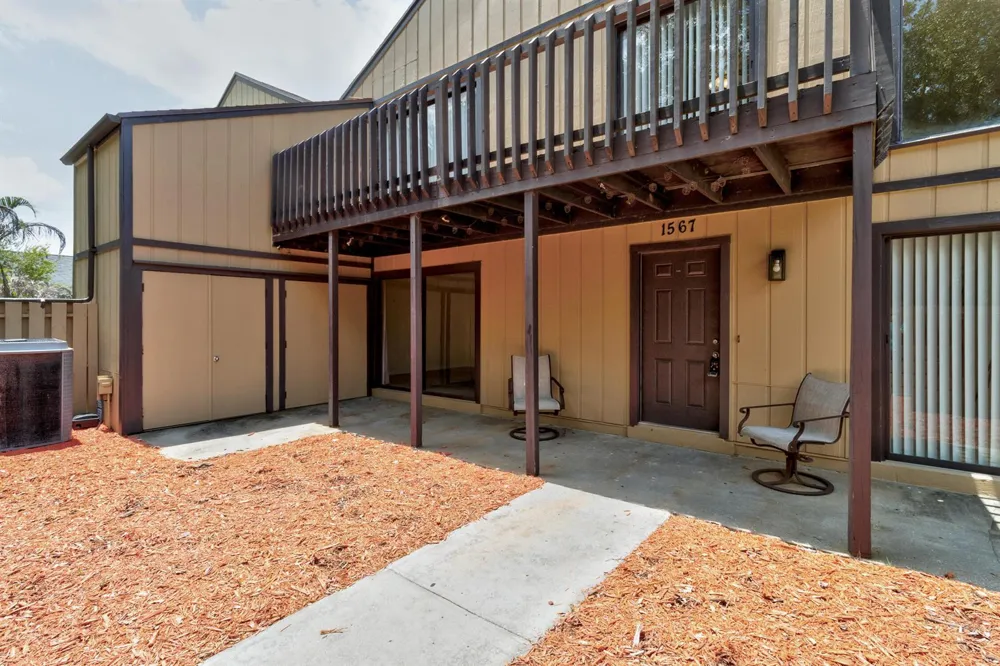 1567 39TH AVENUE #Q4 Vero Beach, FL 32960