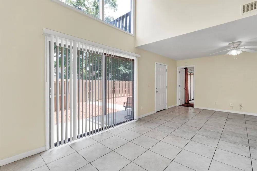 1567 39TH AVENUE #Q4 Vero Beach, FL 32960