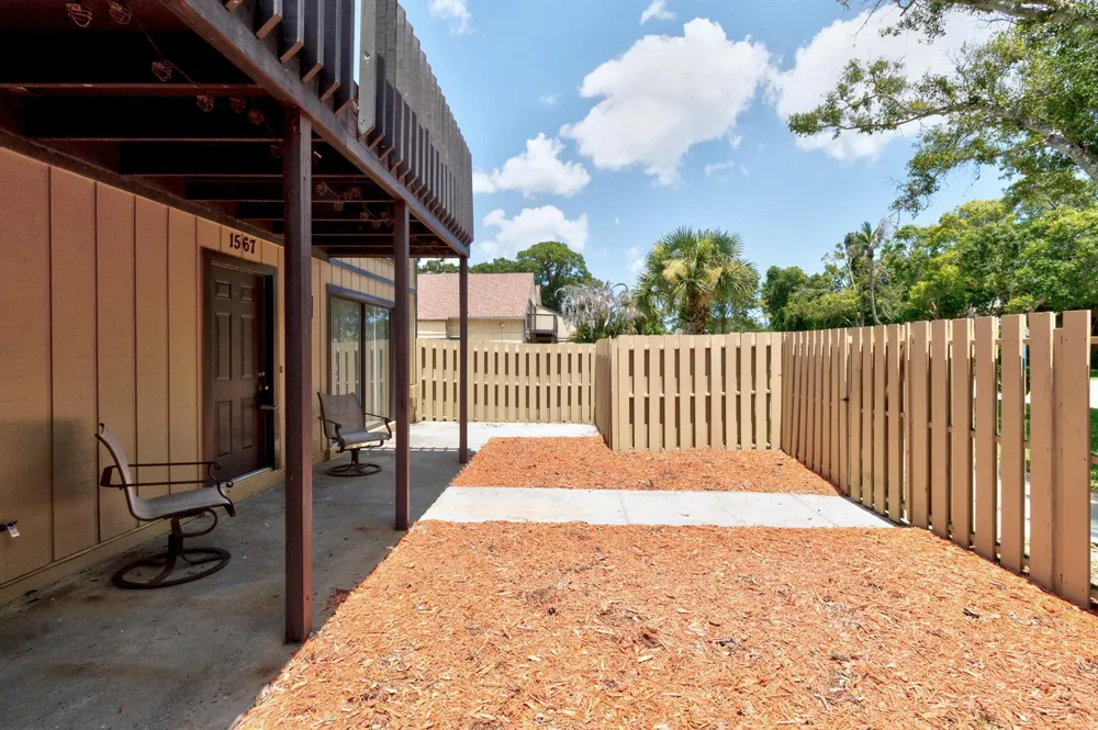 1567 39TH AVENUE #Q4 Vero Beach, FL 32960