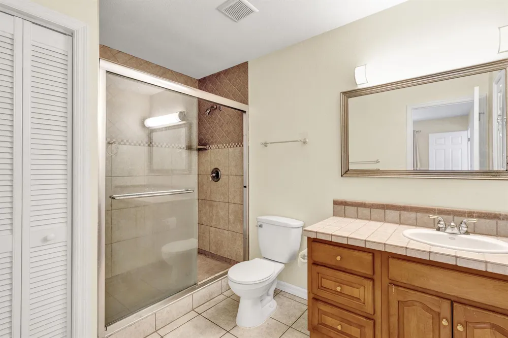 1567 39TH AVENUE #Q4 Vero Beach, FL 32960