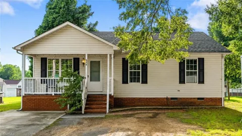 624 Paramount Street