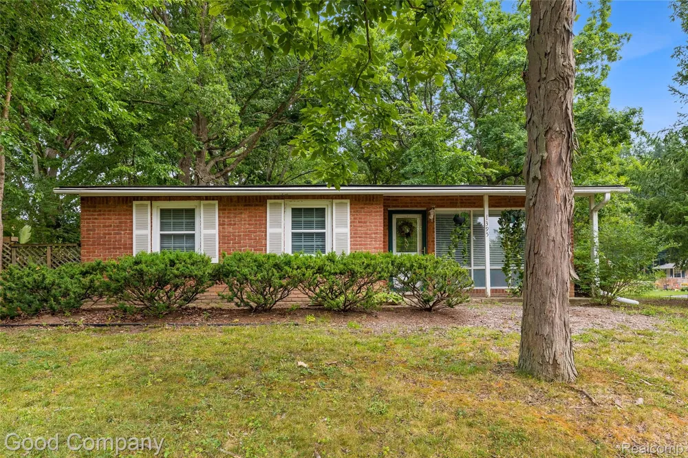 1395 Omega Road Walled Lake City, MI 48390
