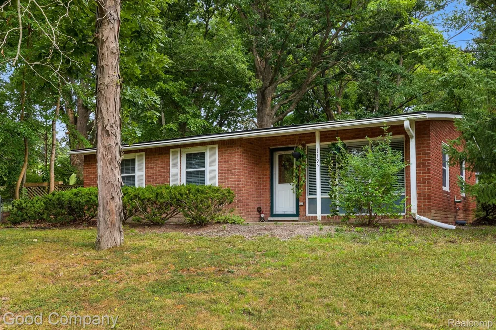1395 Omega Road Walled Lake City, MI 48390