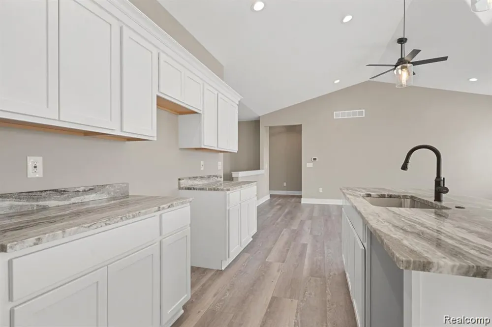 8504 Forest Glen Drive Grand Blanc Charter Township, MI 48439