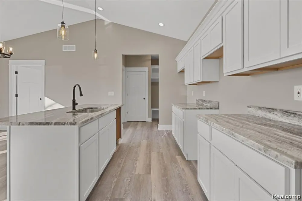 8504 Forest Glen Drive Grand Blanc Charter Township, MI 48439