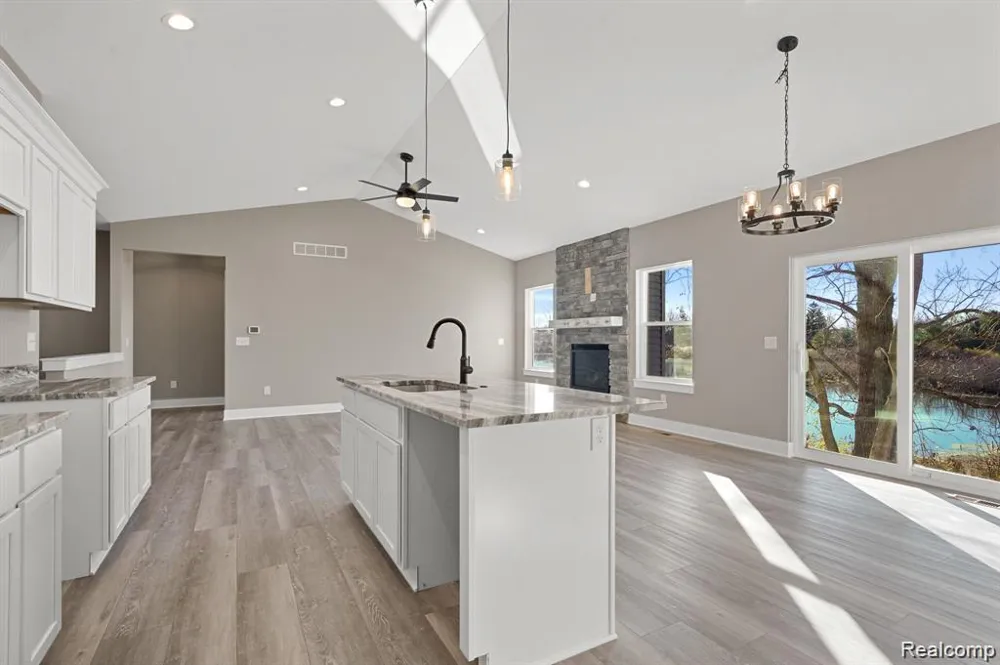 8504 Forest Glen Drive Grand Blanc Charter Township, MI 48439