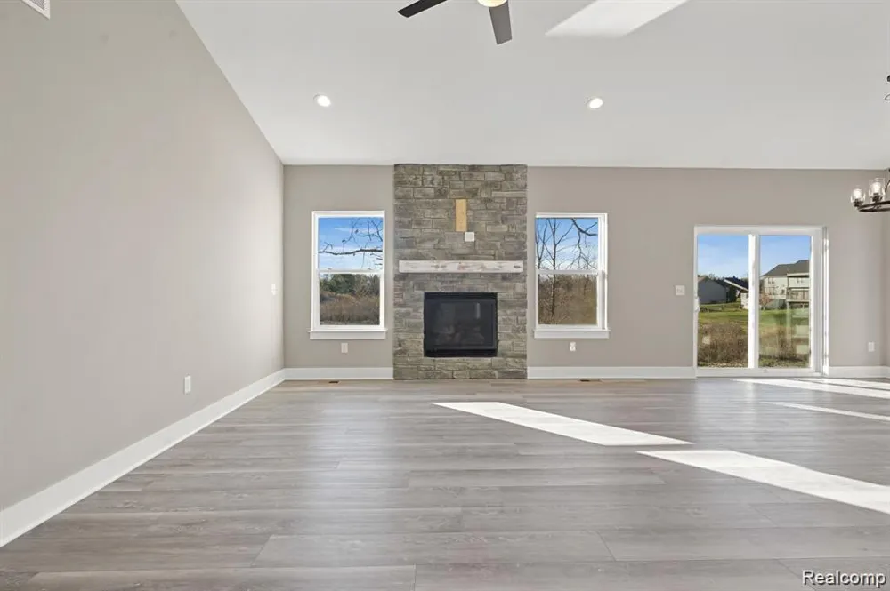 8504 Forest Glen Drive Grand Blanc Charter Township, MI 48439