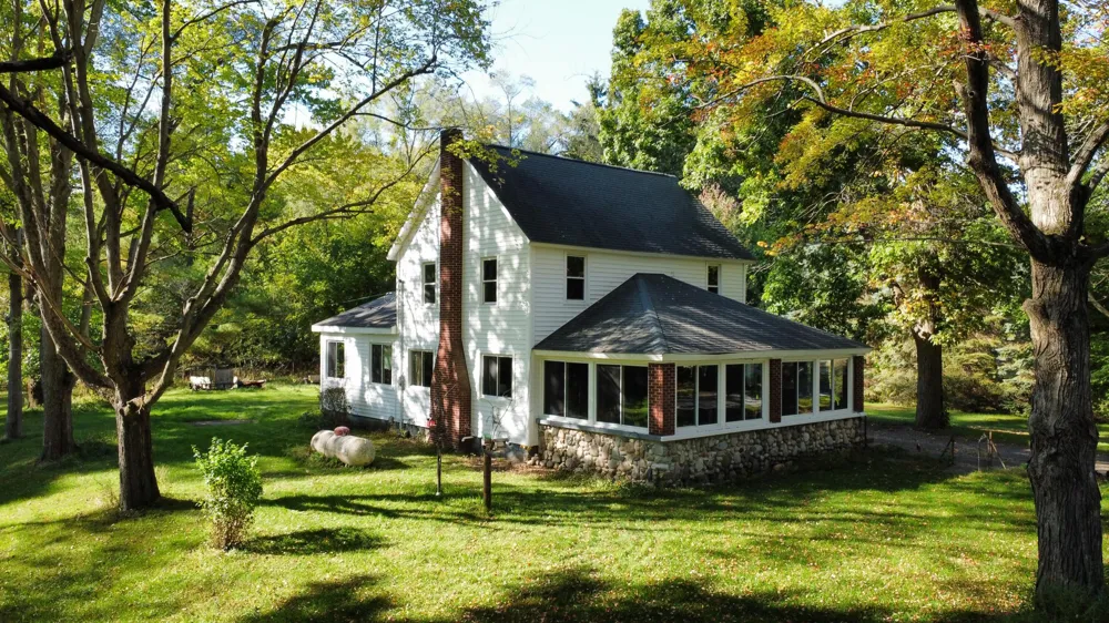 41193 Park Street Paw Paw Township, MI 49079