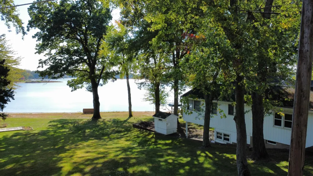 41193 Park Street Paw Paw Township, MI 49079