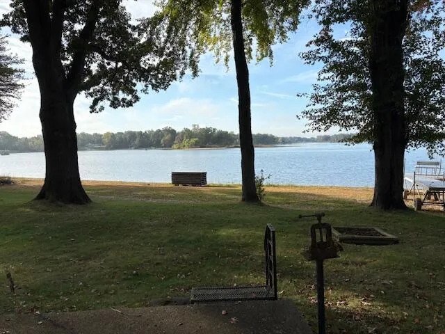 41193 Park Street Paw Paw Township, MI 49079