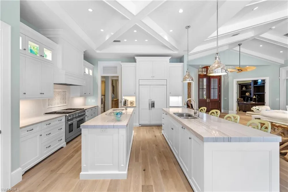 532 Pine Grove Lane Naples, FL 34103