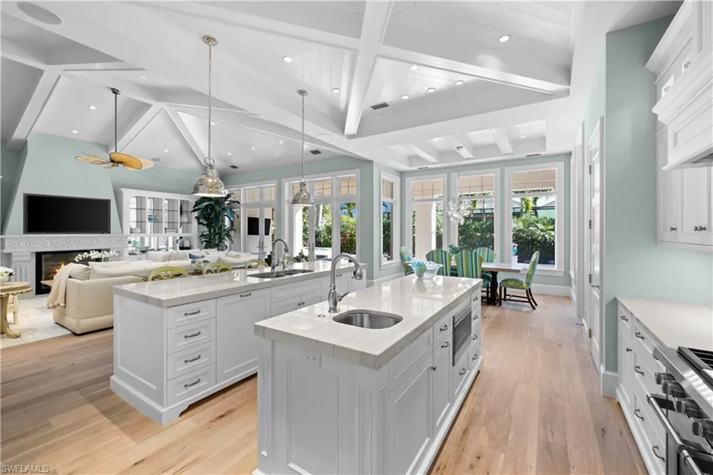 532 Pine Grove Lane Naples, FL 34103