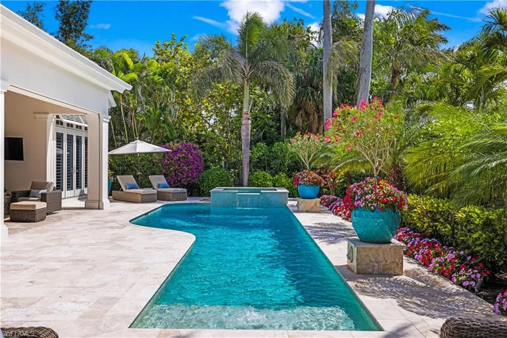 532 Pine Grove Lane Naples, FL 34103