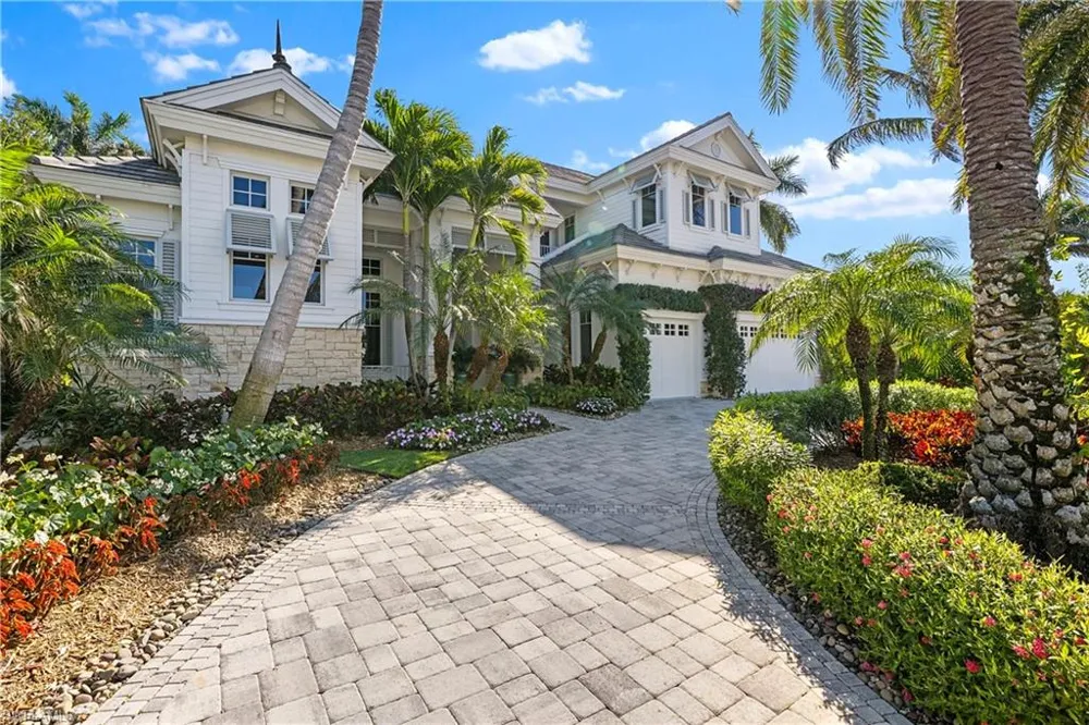 532 Pine Grove Lane Naples, FL 34103