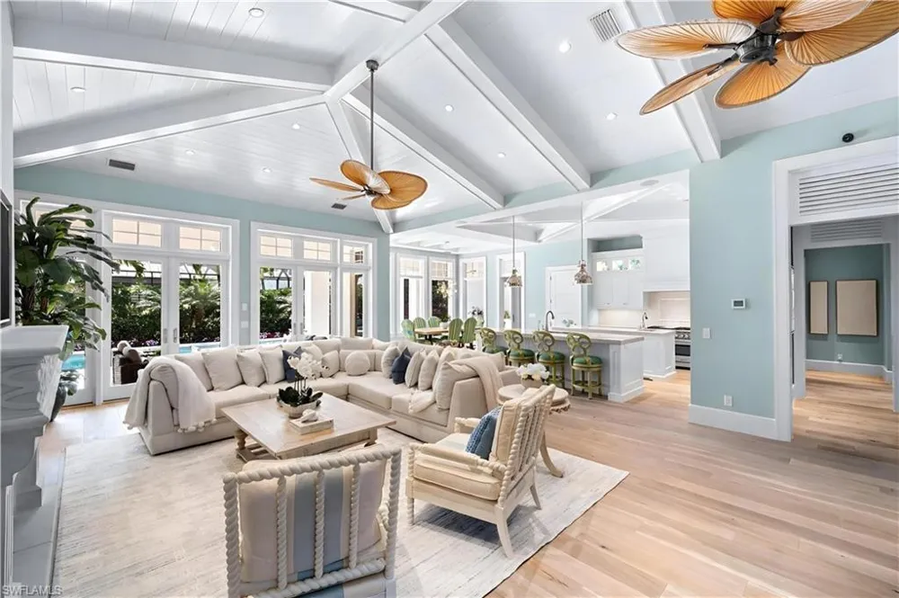532 Pine Grove Lane Naples, FL 34103