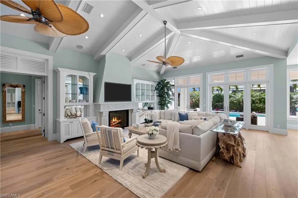 532 Pine Grove Lane Naples, FL 34103