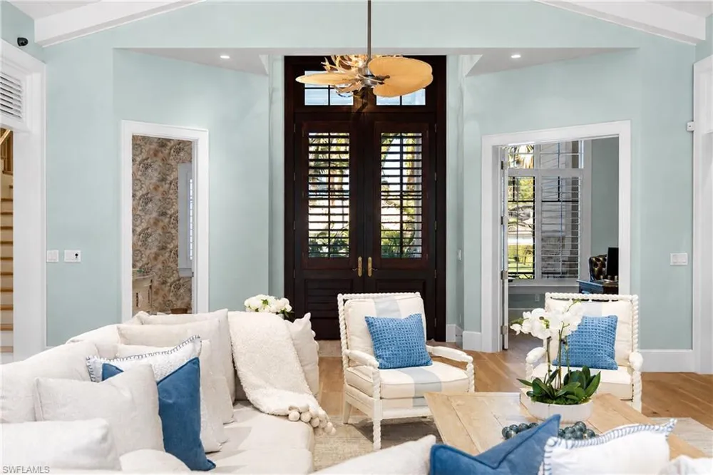532 Pine Grove Lane Naples, FL 34103
