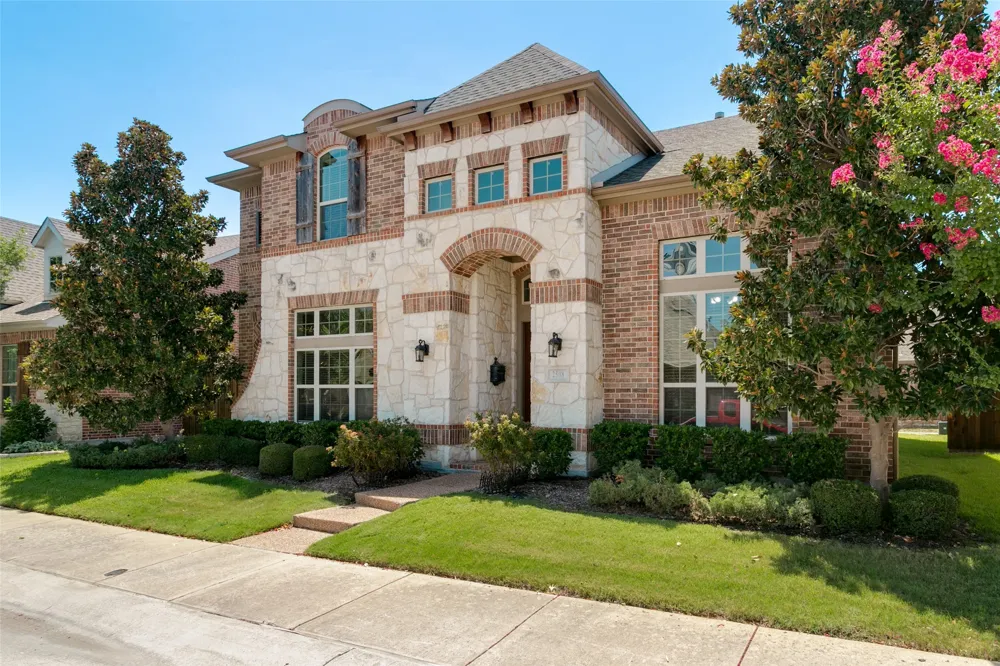 2508 Case Castle Court Lewisville, TX 75056
