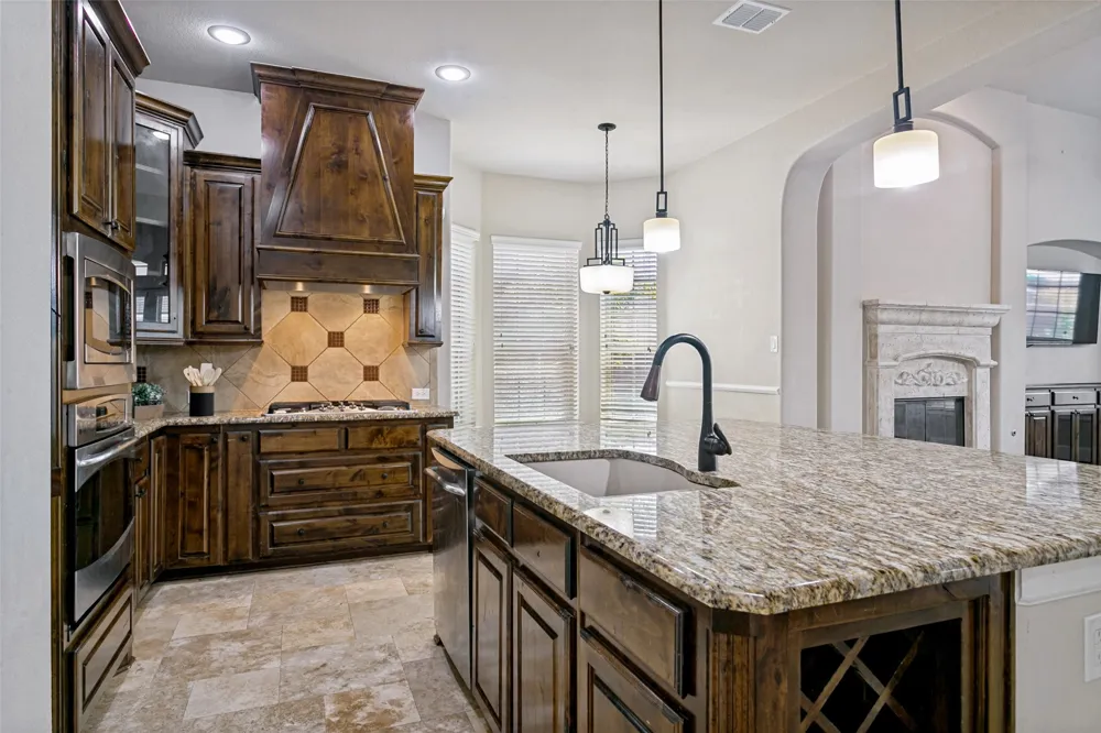 2508 Case Castle Court Lewisville, TX 75056