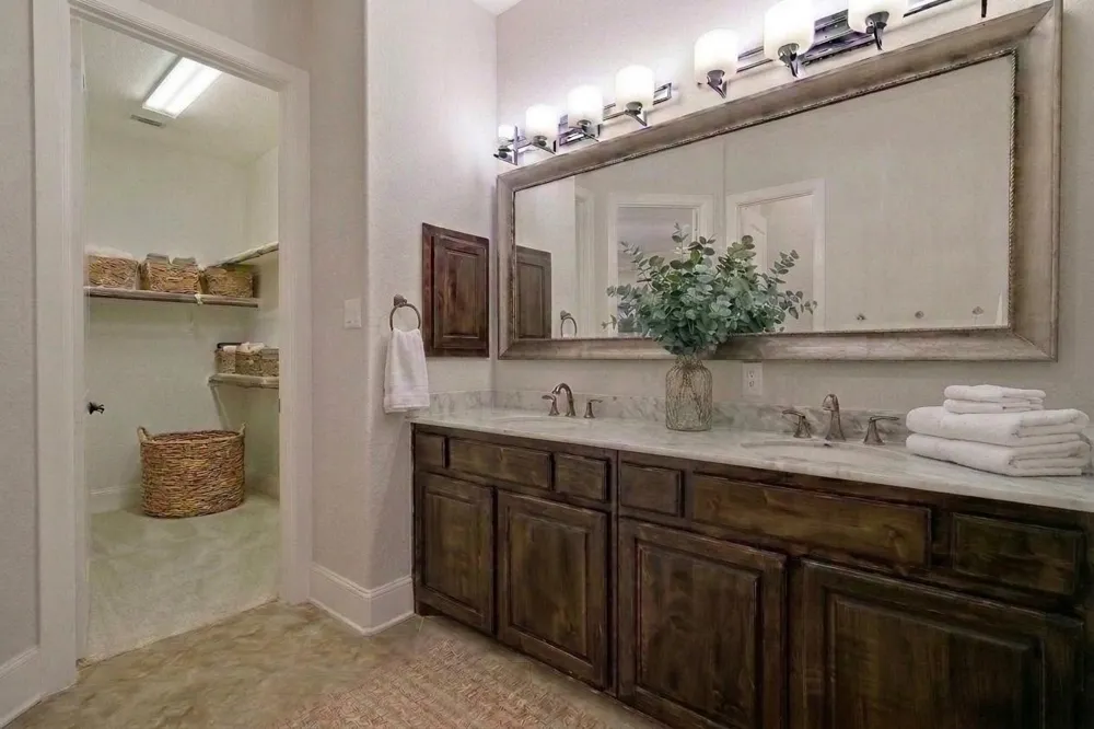 2508 Case Castle Court Lewisville, TX 75056