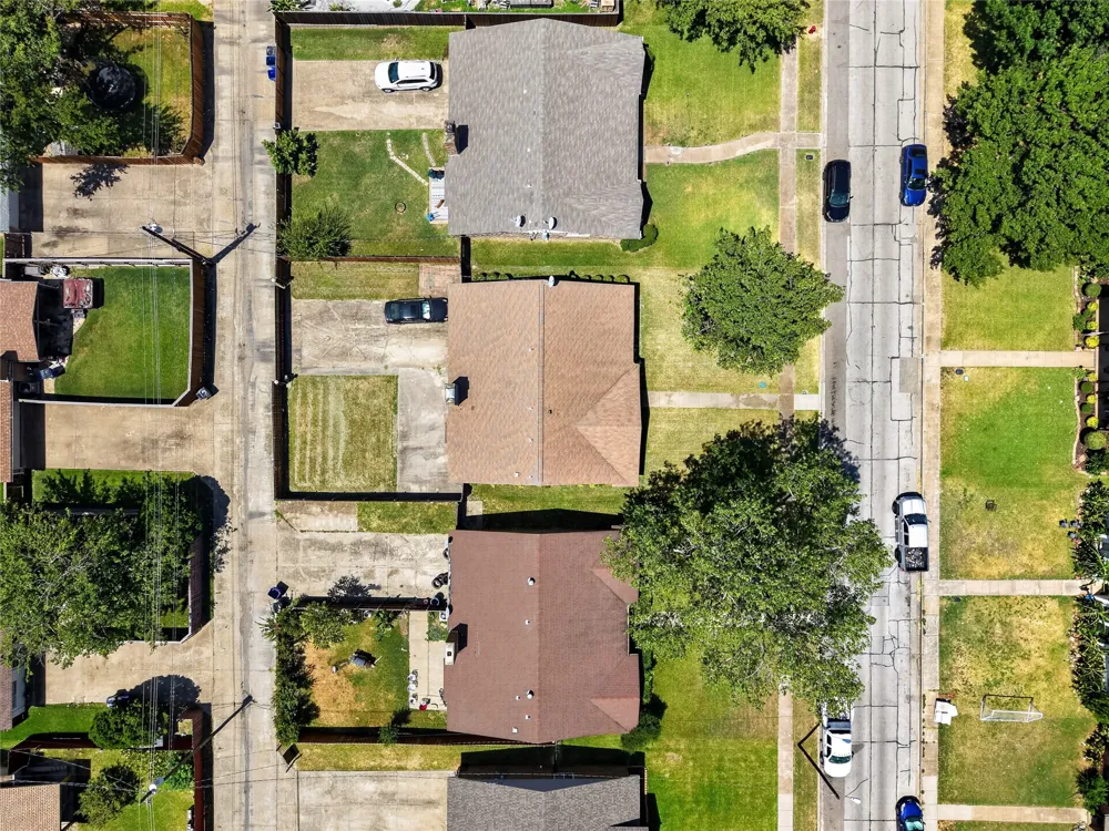 2760 Hollandale Lane Farmers Branch, TX 75234