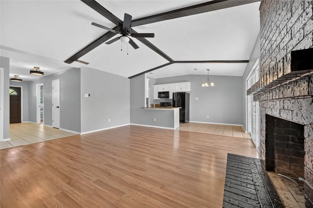 2760 Hollandale Lane Farmers Branch, TX 75234