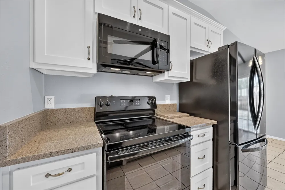 2760 Hollandale Lane Farmers Branch, TX 75234