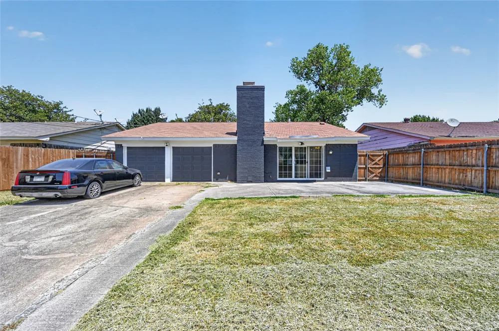 2760 Hollandale Lane Farmers Branch, TX 75234