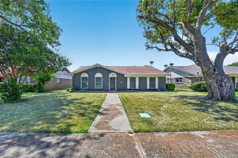 2760 Hollandale Lane